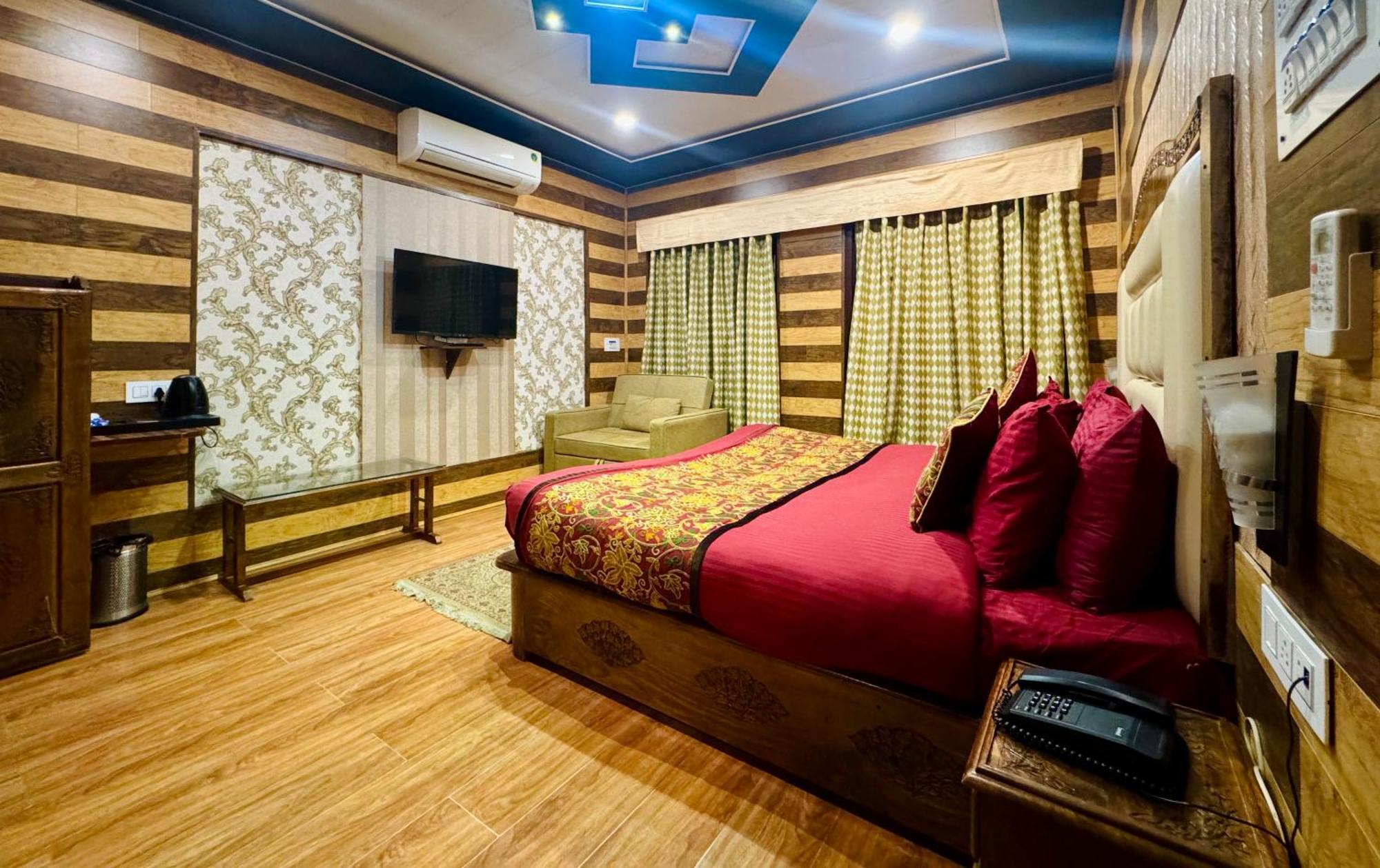 Sojourn Cottages Pahalgām Esterno foto